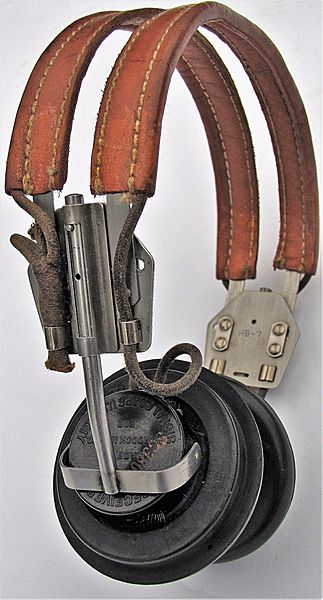 HS-18 Headset Receivers - Click for the bigger picture