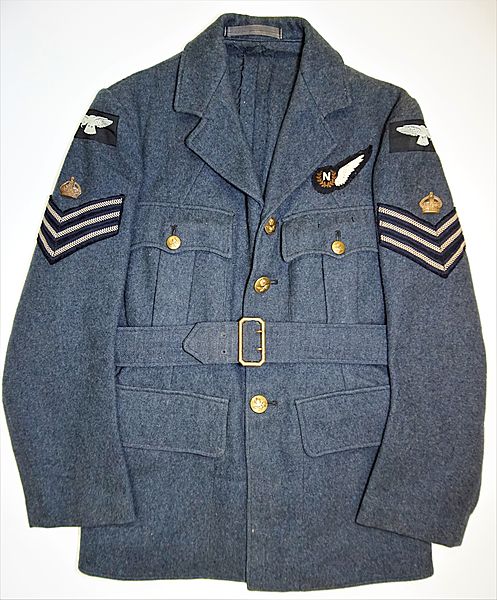 RAF Flight Sergeant's Jacket Other Airmen - Click for the bigger picture