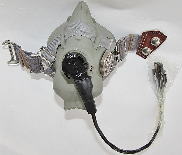 RAF Type H Oxygen Mask - Click for the bigger picture