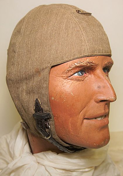 Luftwaffe K 34 Flying Helmet - Click for the bigger picture