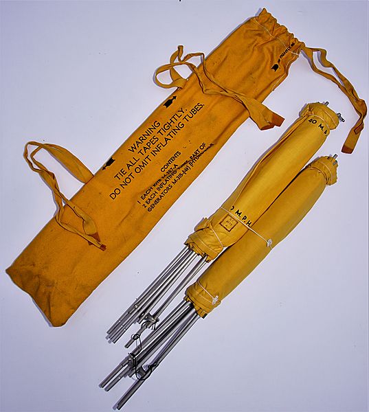 RAF / USAAF M-357-A Dinghy Radio Kite - Click for the bigger picture