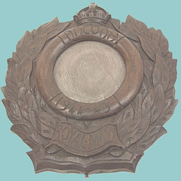 Oak Carved Picture Frame - Click for the bigger picture